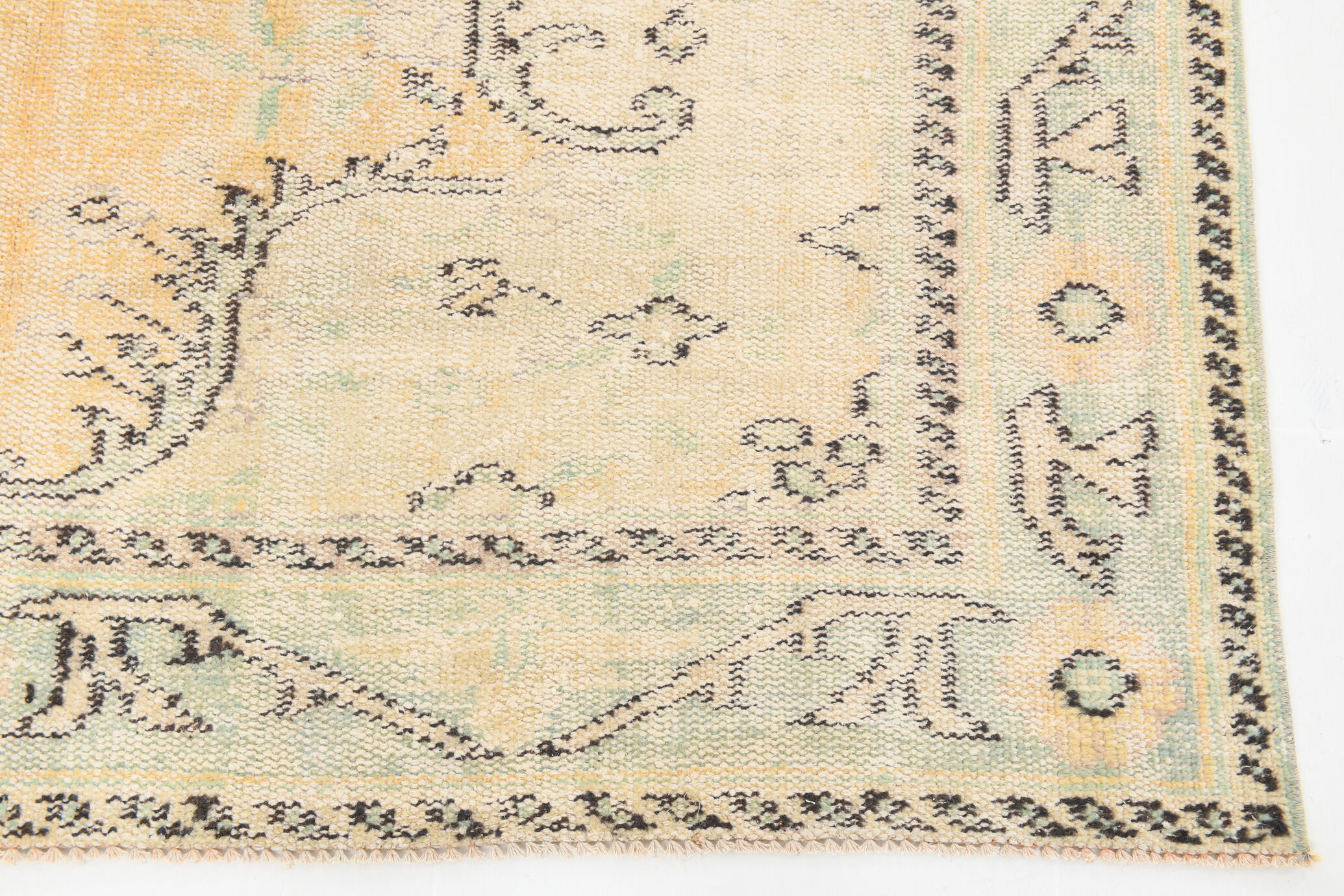 Classic faded yellow oushak rug 269x176cm