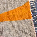 Traditional Moroccan handcrafted rug, size 200 x 300 cm