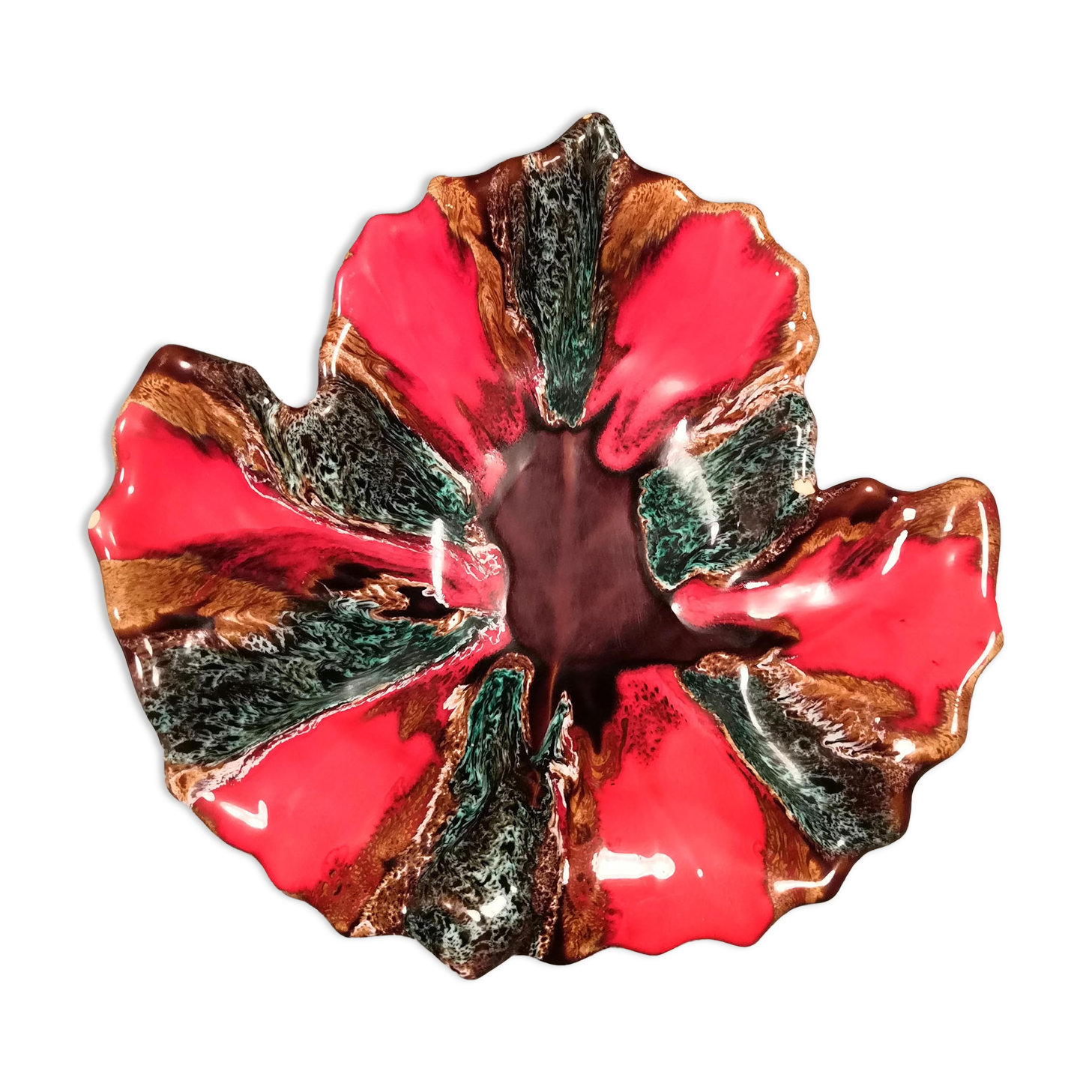 Vallauris vine leaf pocket empty signed