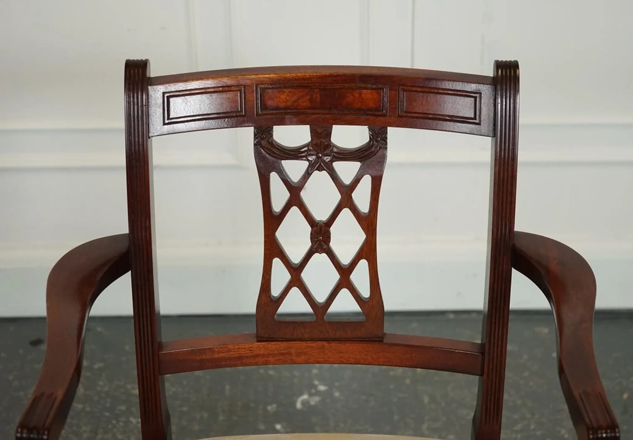 Chaises de Salle à Manger Hepplewhite avec Sièges Rembourrés Crème de Bevan Funnell, Set de 5