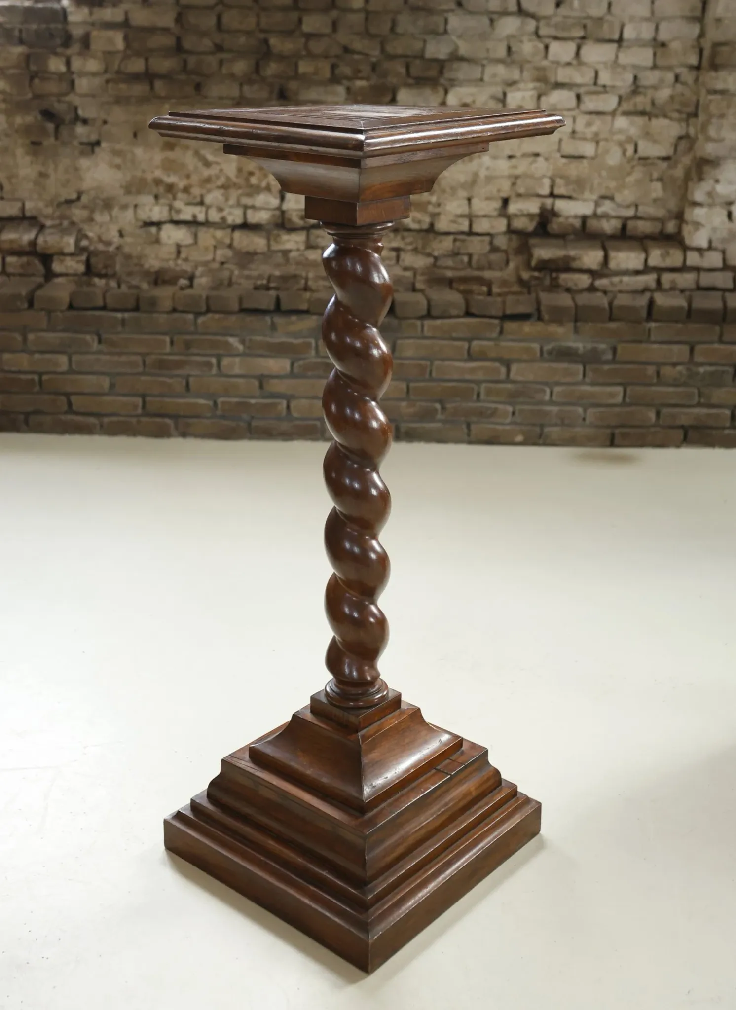 Antique oak barley twist pedestal / plant stand – 109 cm height