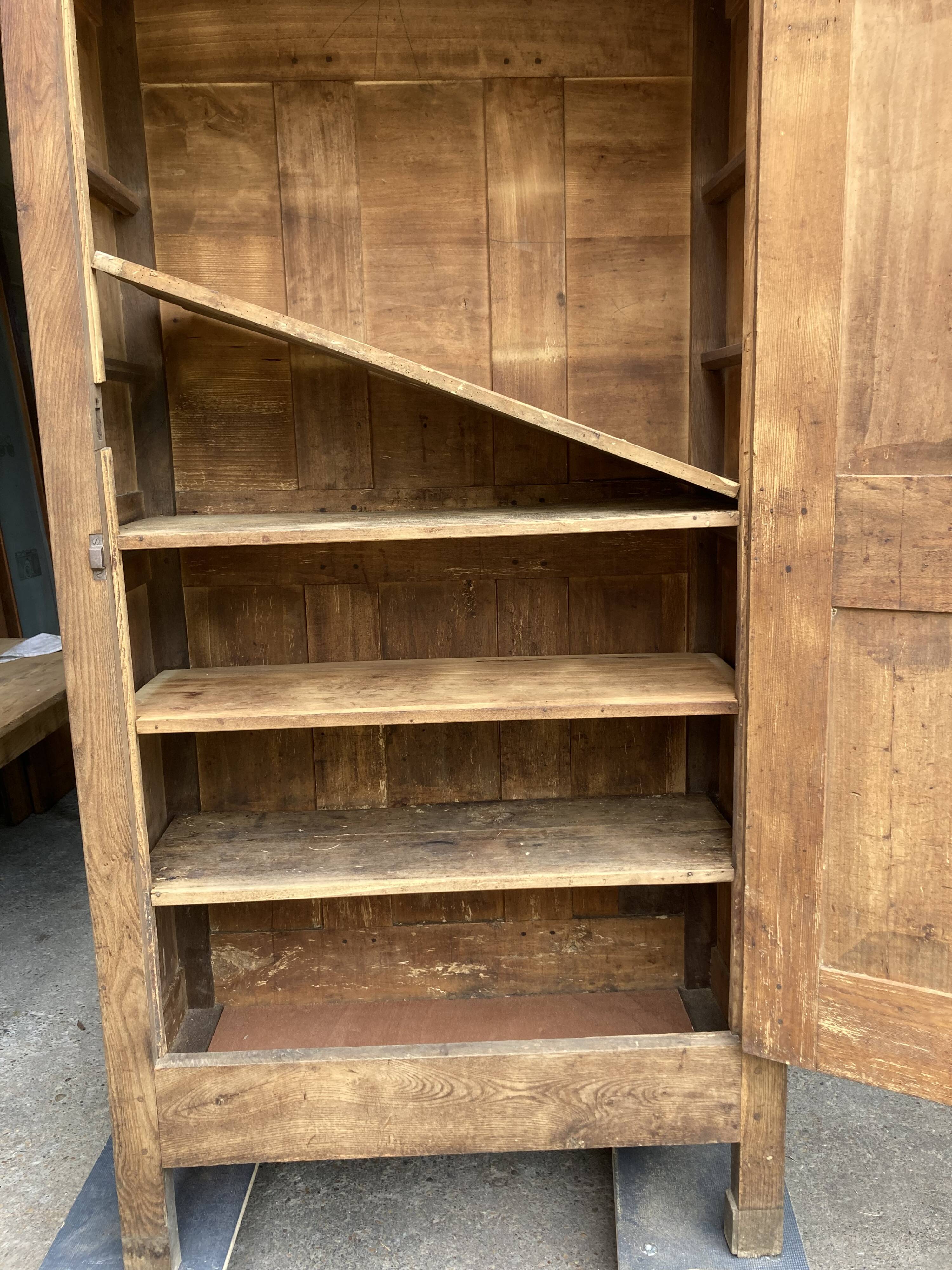 Wardrobe Parisian aero cupboard erased