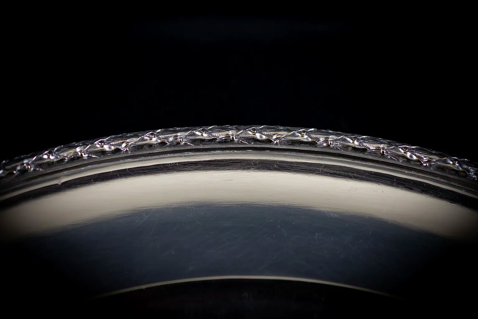 Silver-plated vegetable dish with matching tray – stamped