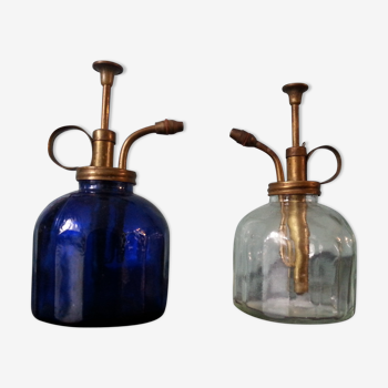 Lot de 2 vaporisateurs vintage