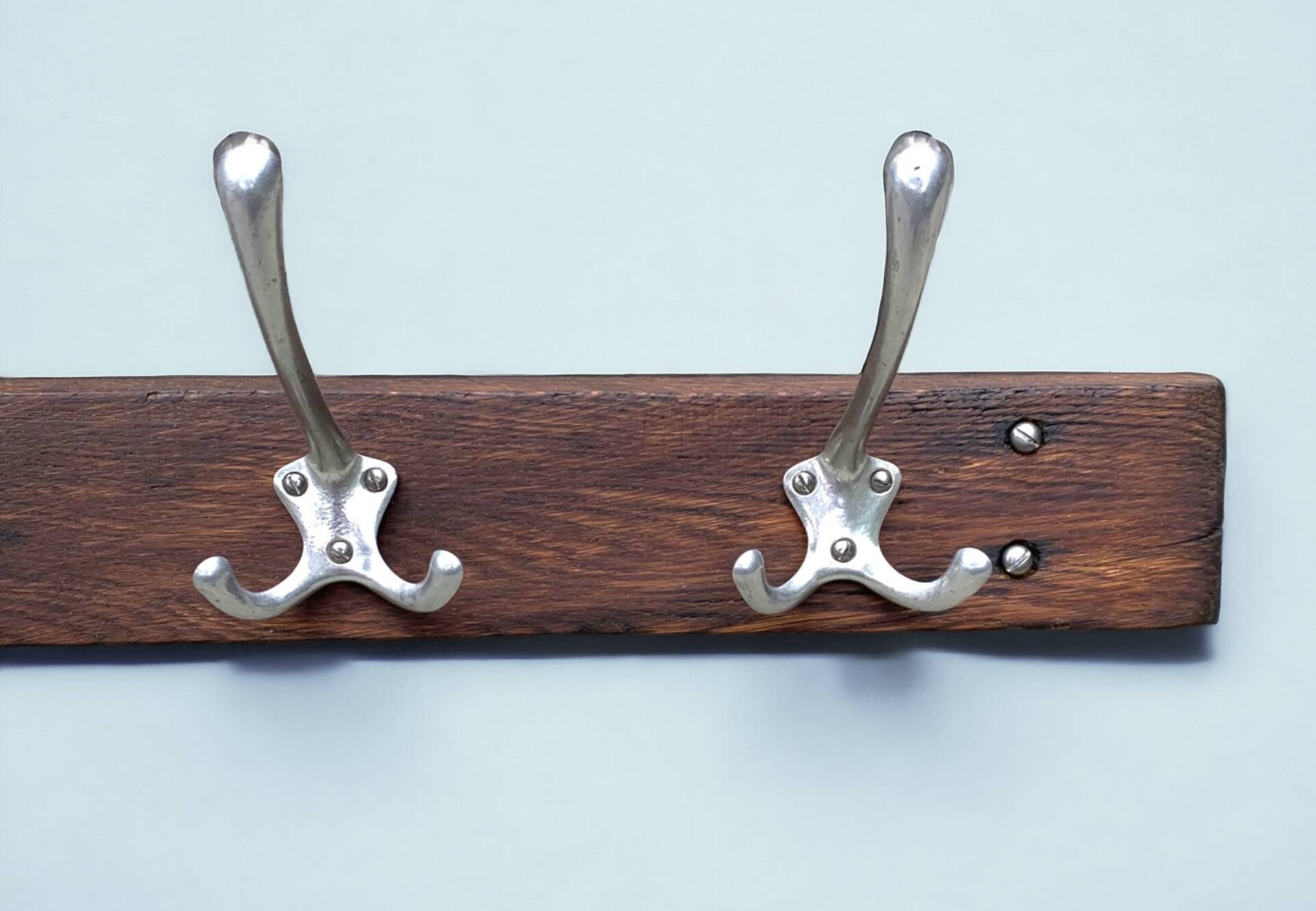 Vintage wall-mounted coat rack in solid wood - 6 hooks