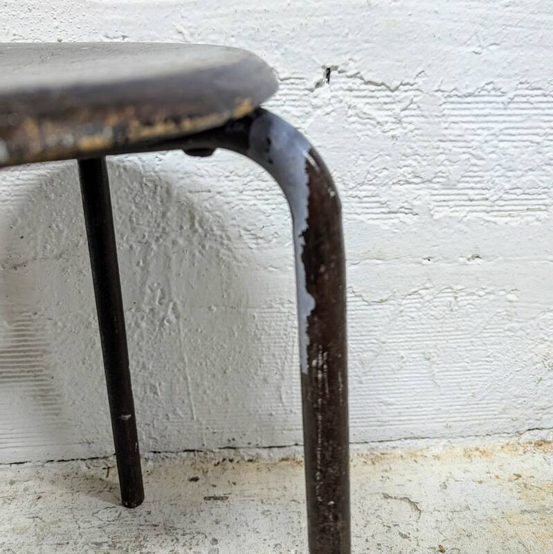 Industrial round stool