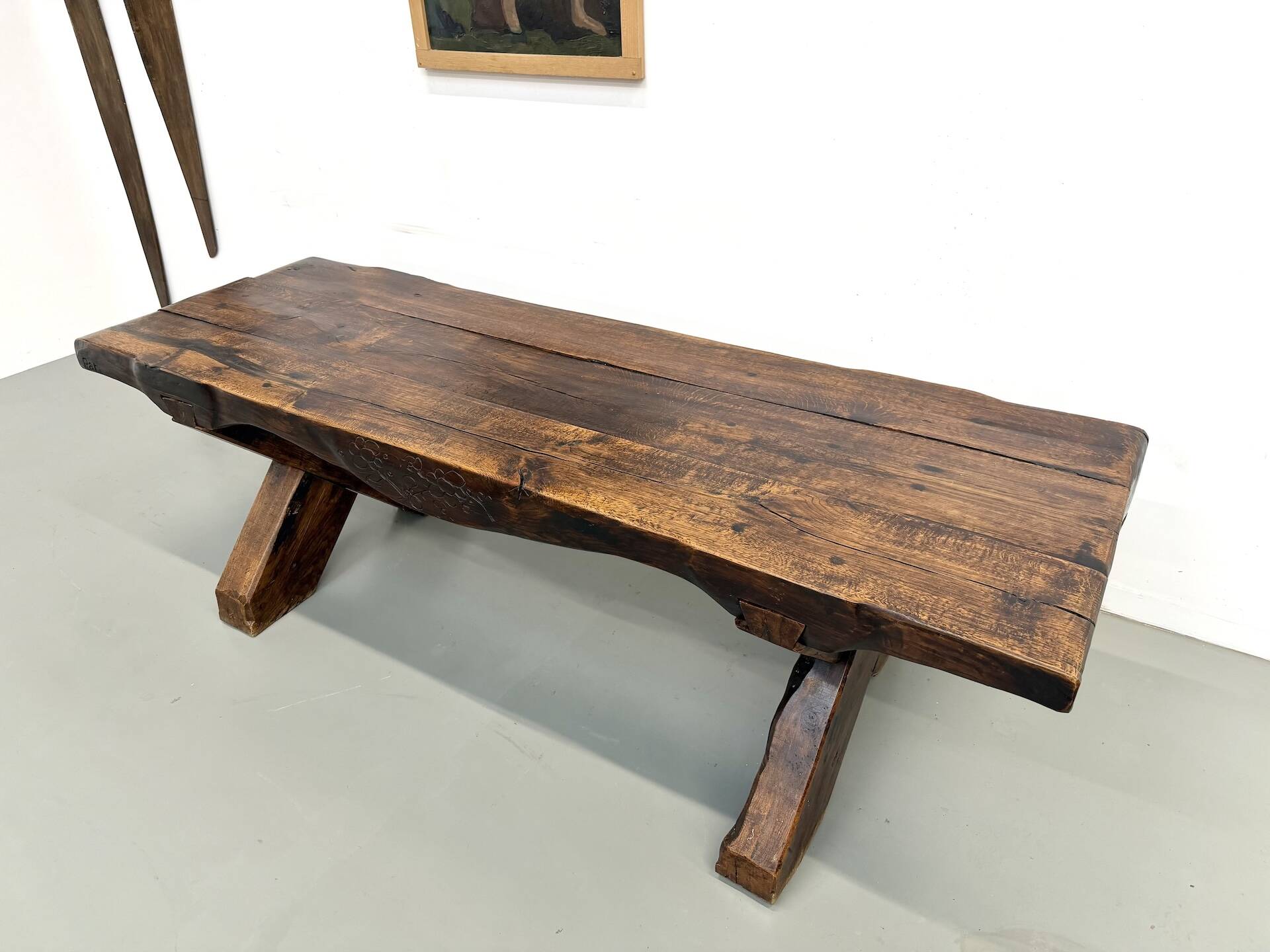Table Brutaliste en Chêne Massif, Art Populaire (Vers 1900)