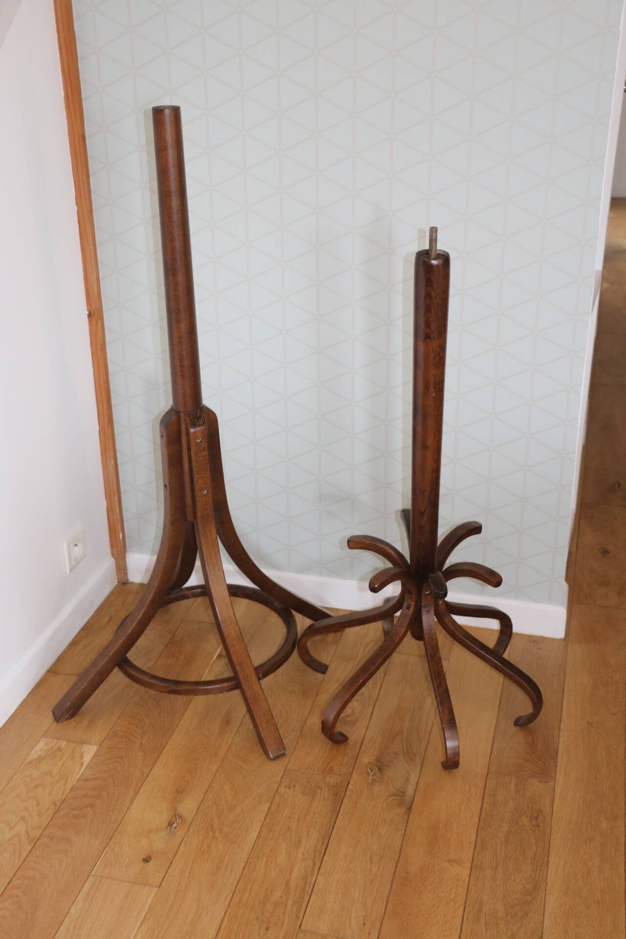 Baumann parrot coat rack simple dark beech