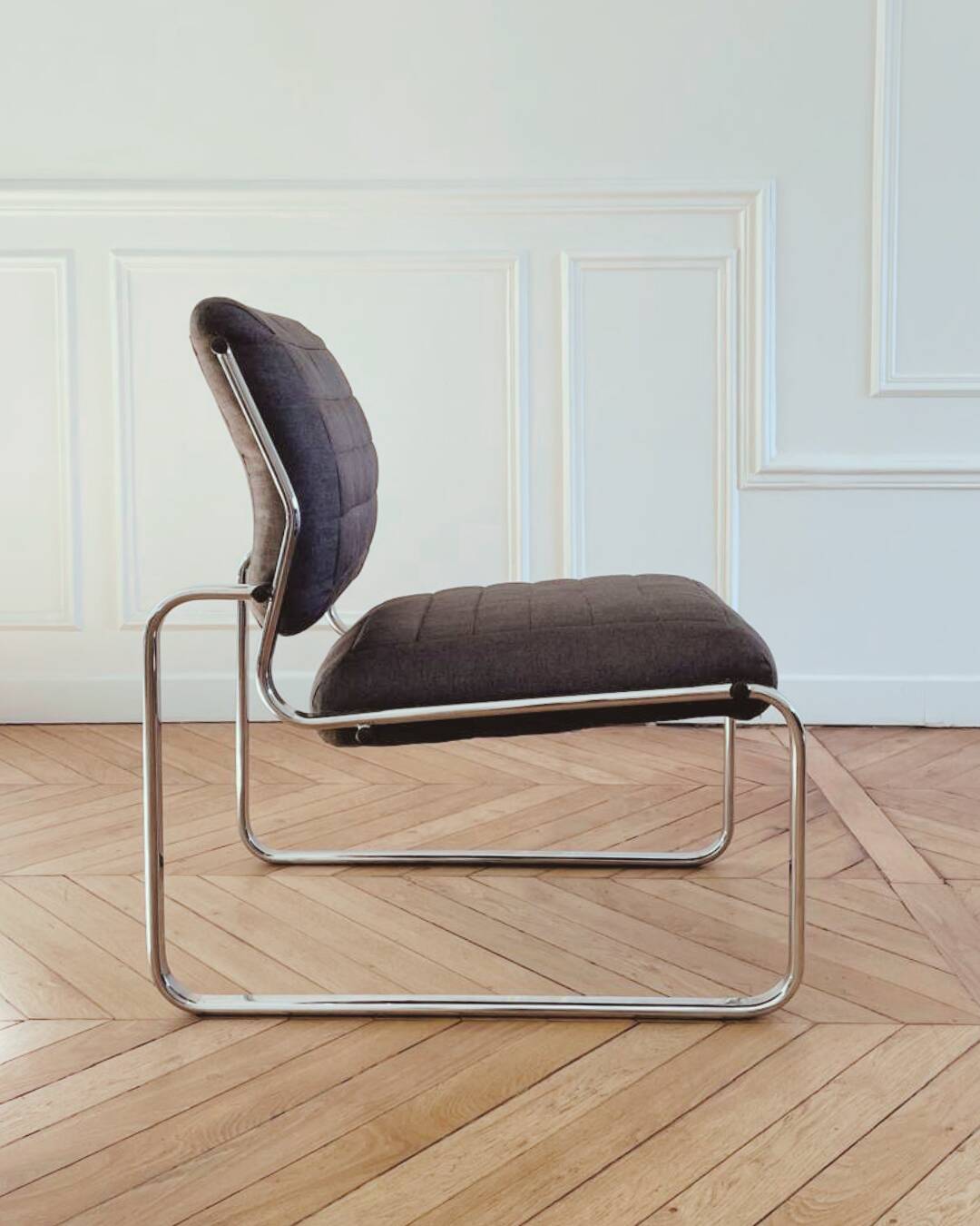 Fauteuil/ Chauffeuse vintage rénovée, années 70