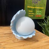 Vintage shell lamp