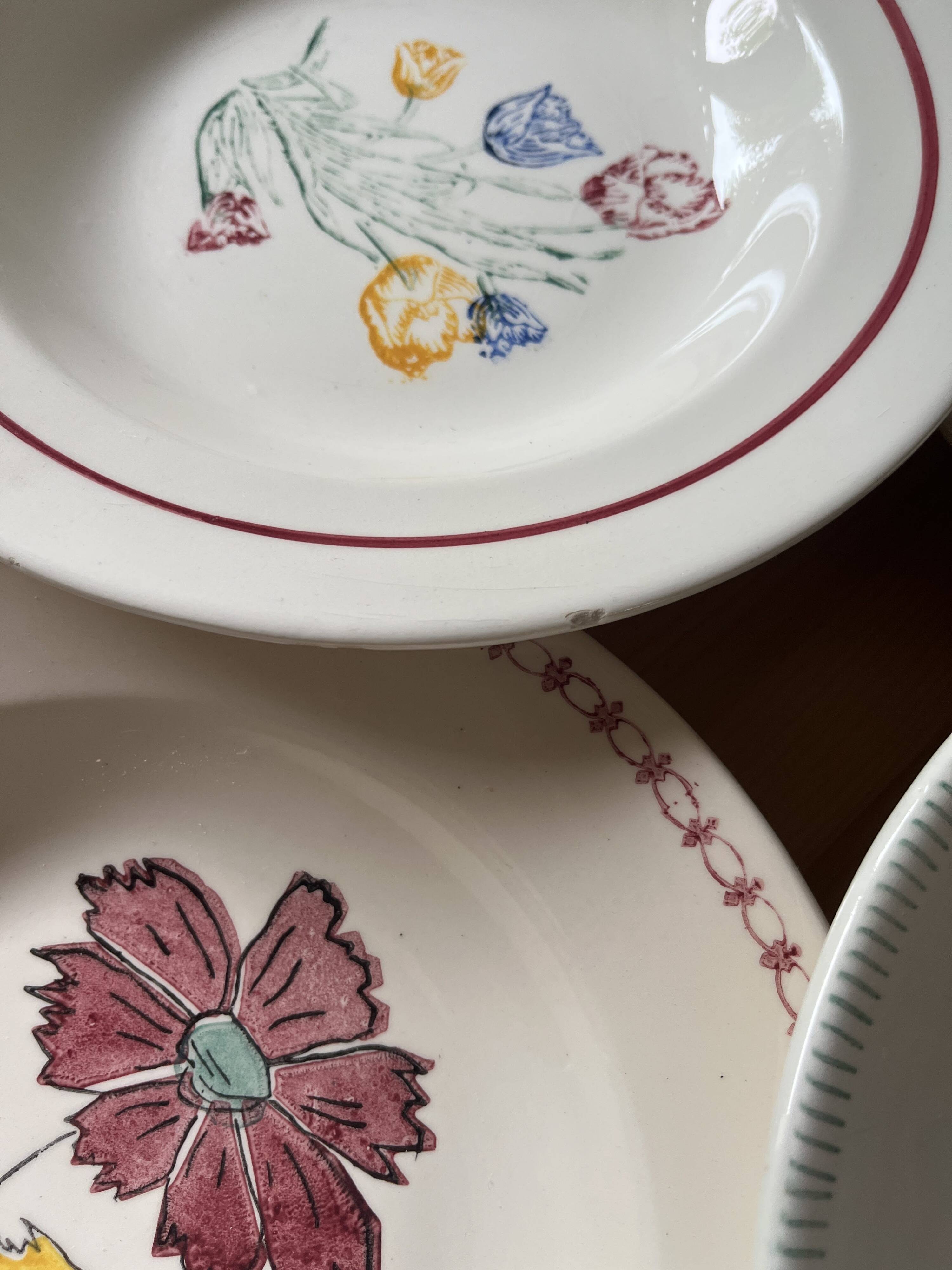 6 vintage ceramic deep plates