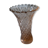 Vase en verre rose orangé
