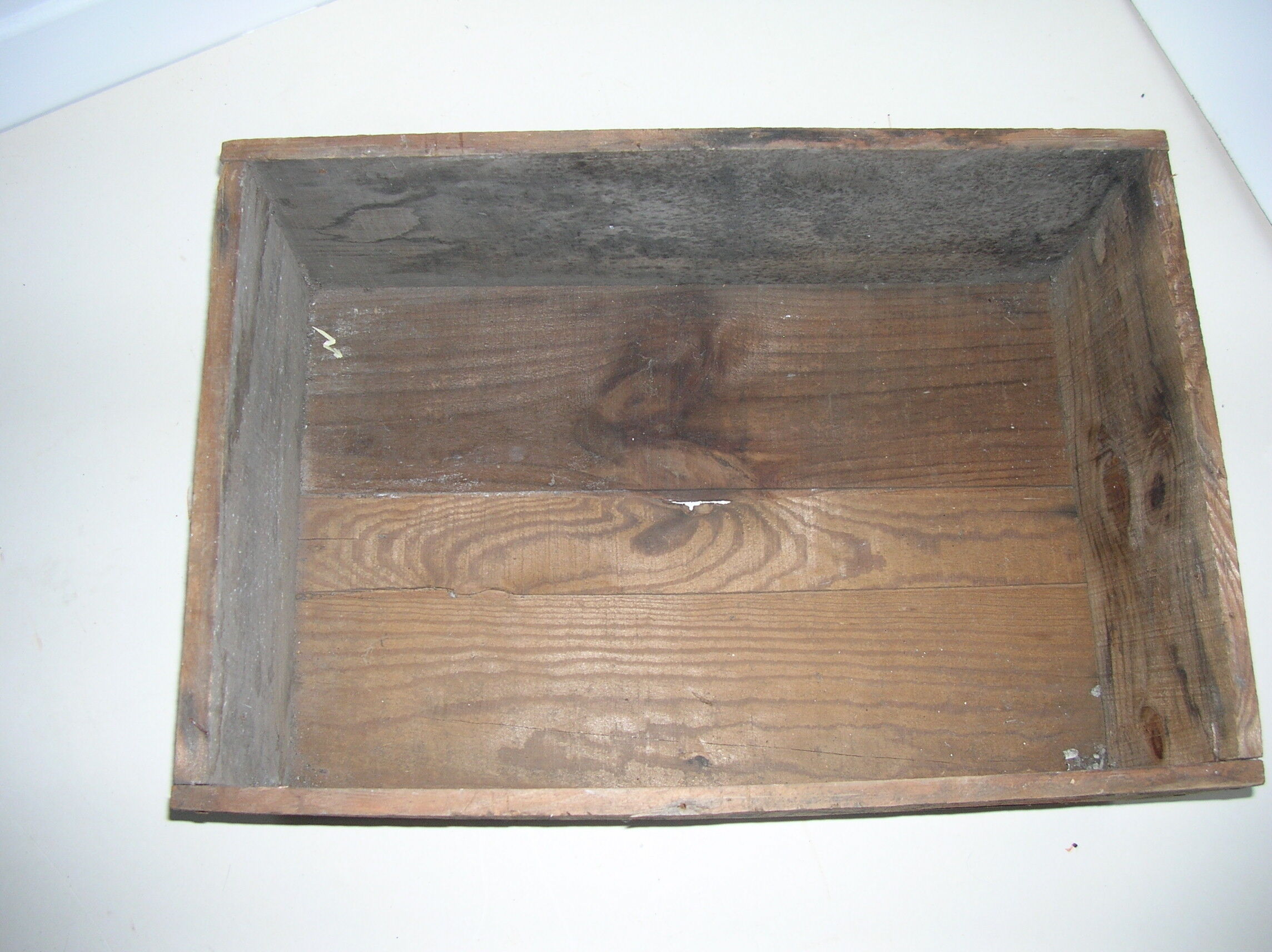 Nestlé wooden crate