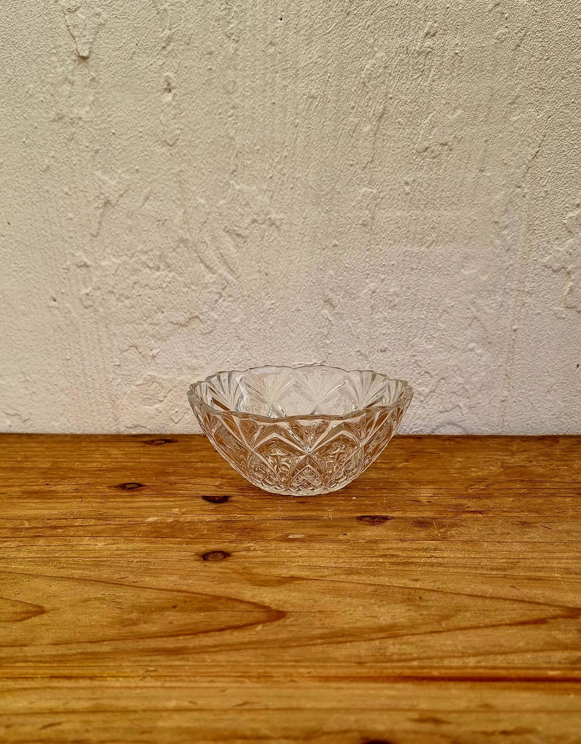 Set of 3 vintage glass bowls