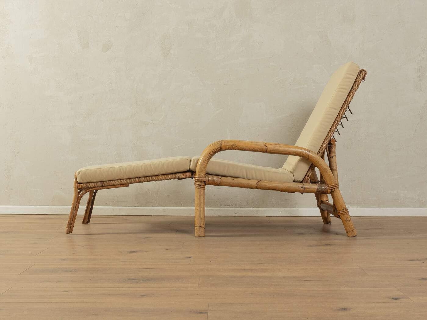 1960s bamboo foldable lounge chair
