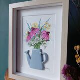 Composition d'un bouquet de fleurs de jardin à l'aquarelle dans un arrosoir en argile fait main
