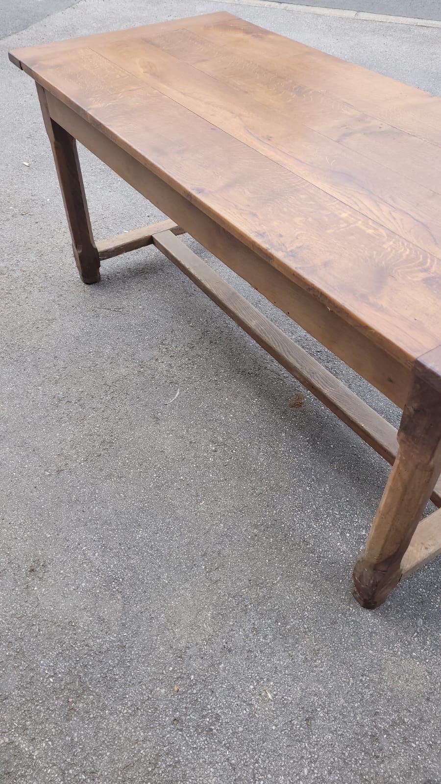 Farmhouse table