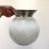 Plafonnier boule opaline années 40