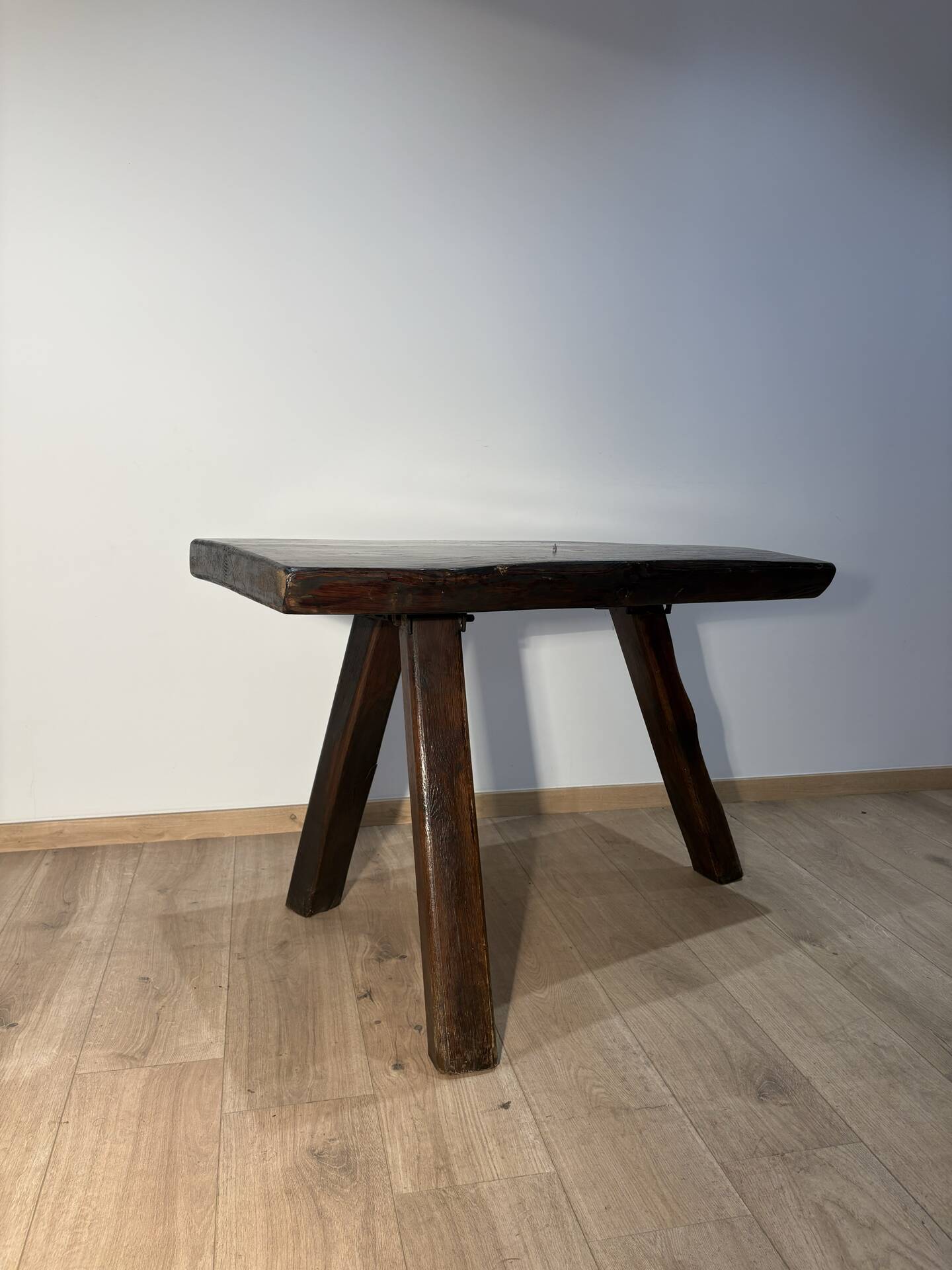 Table brutaliste chêne massif