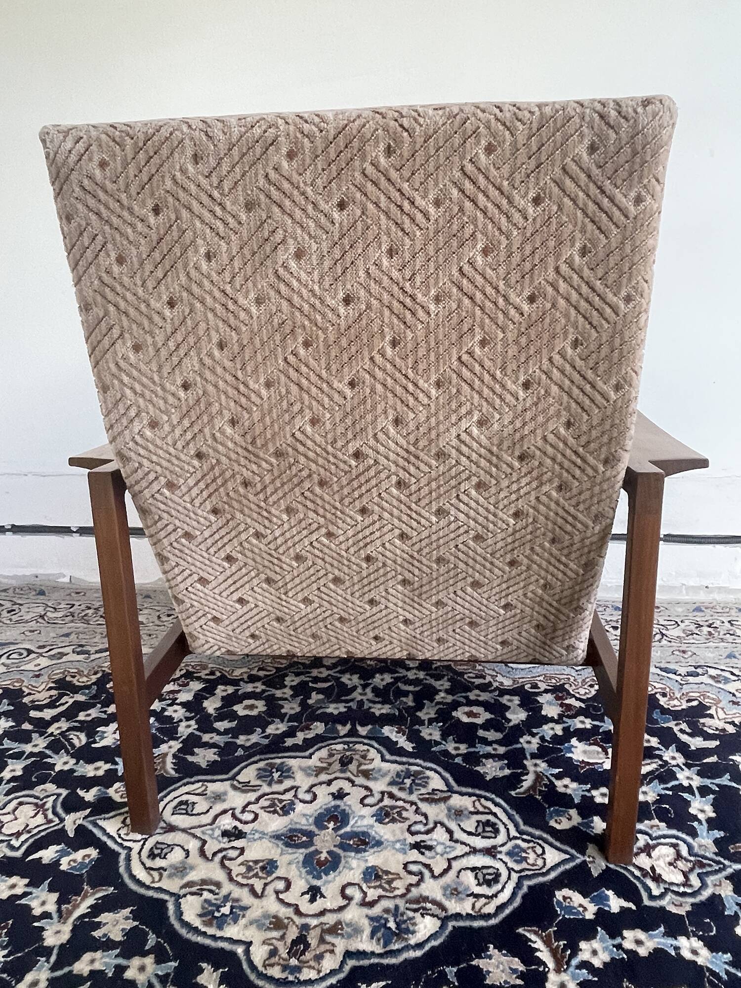 Teak lounge chair