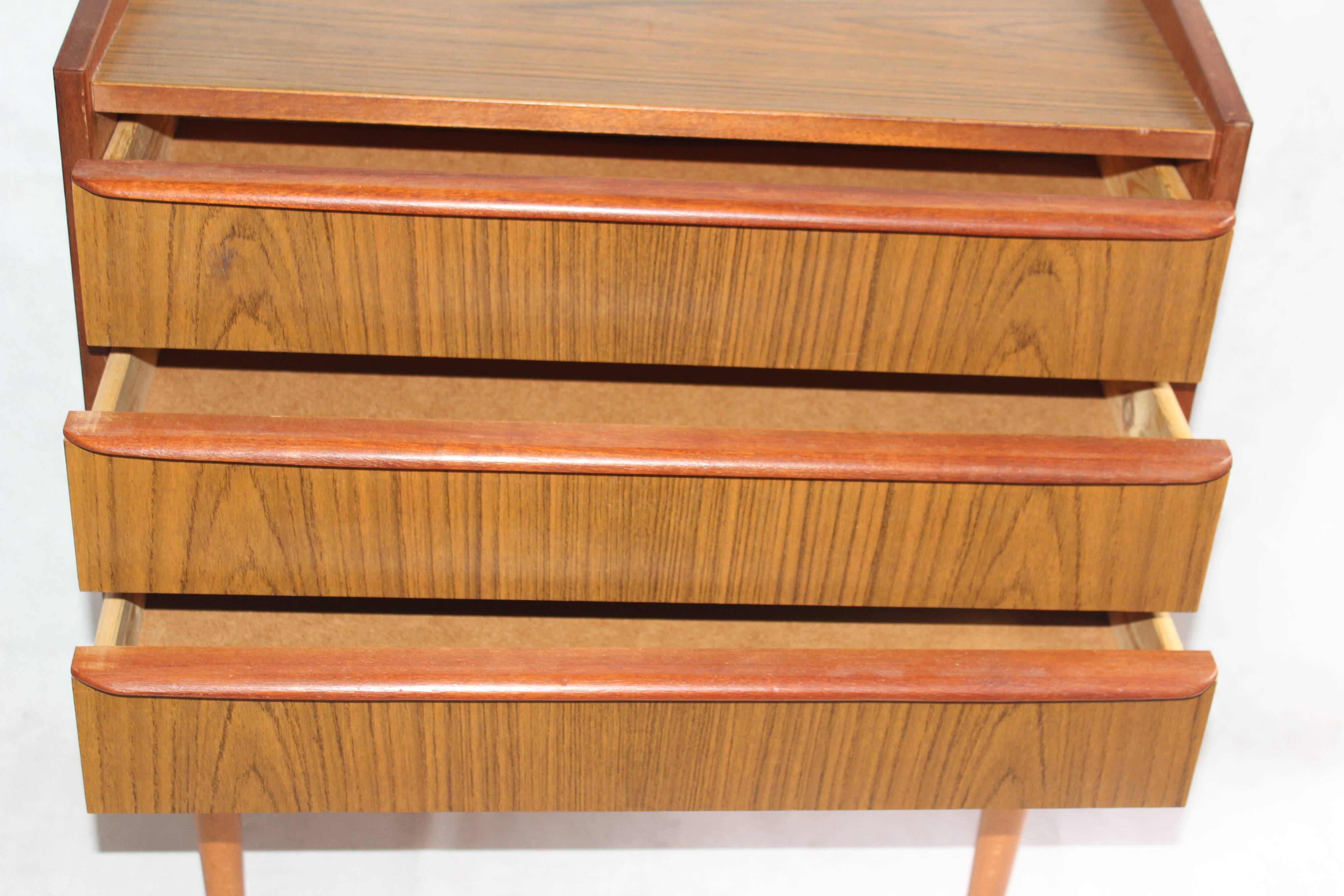 Scandinavian bedside 1950