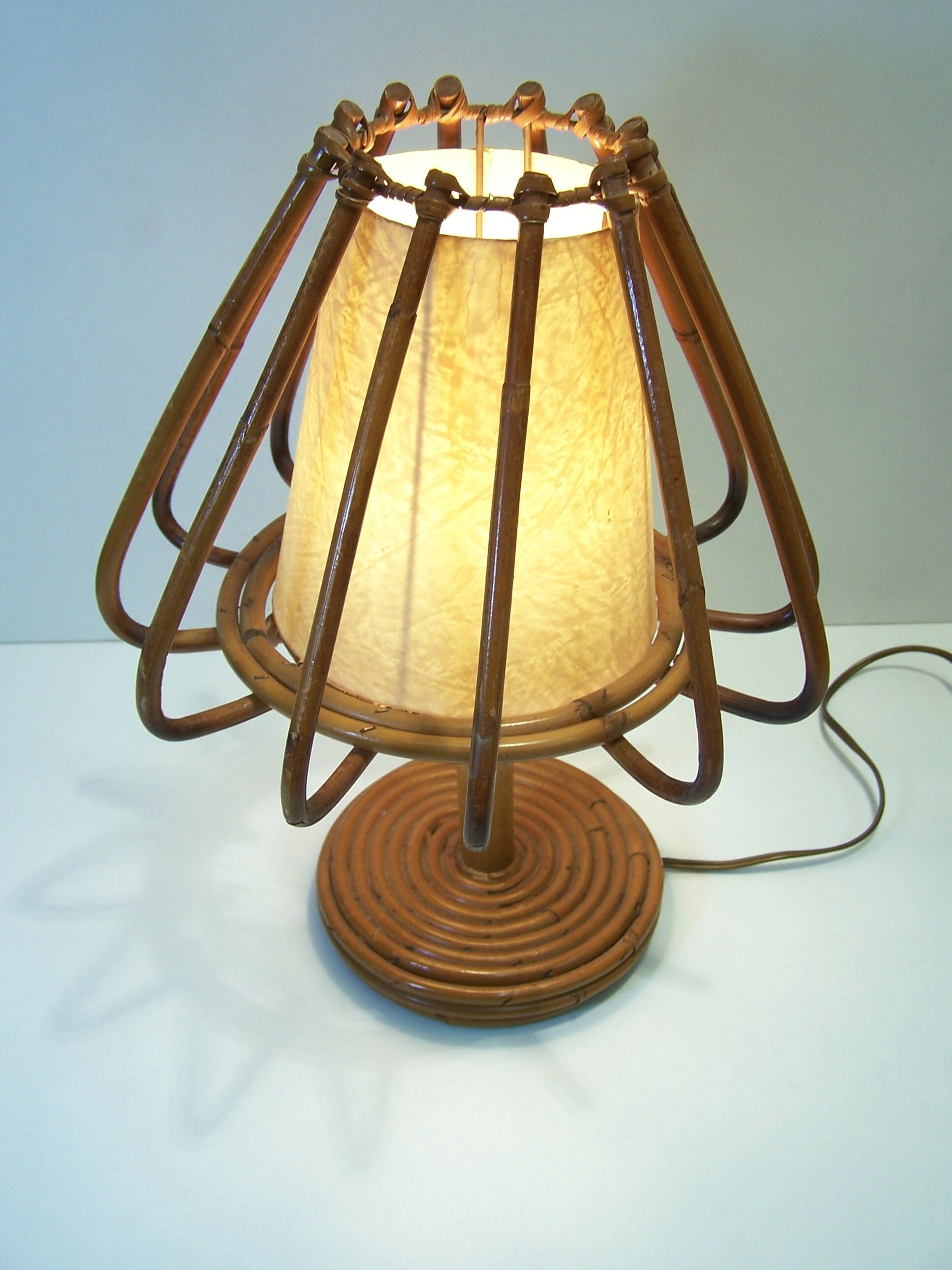 Lamp rattan