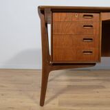 Teak Desk by Svend Åge Madsen for H.P. Hansen, 1960s