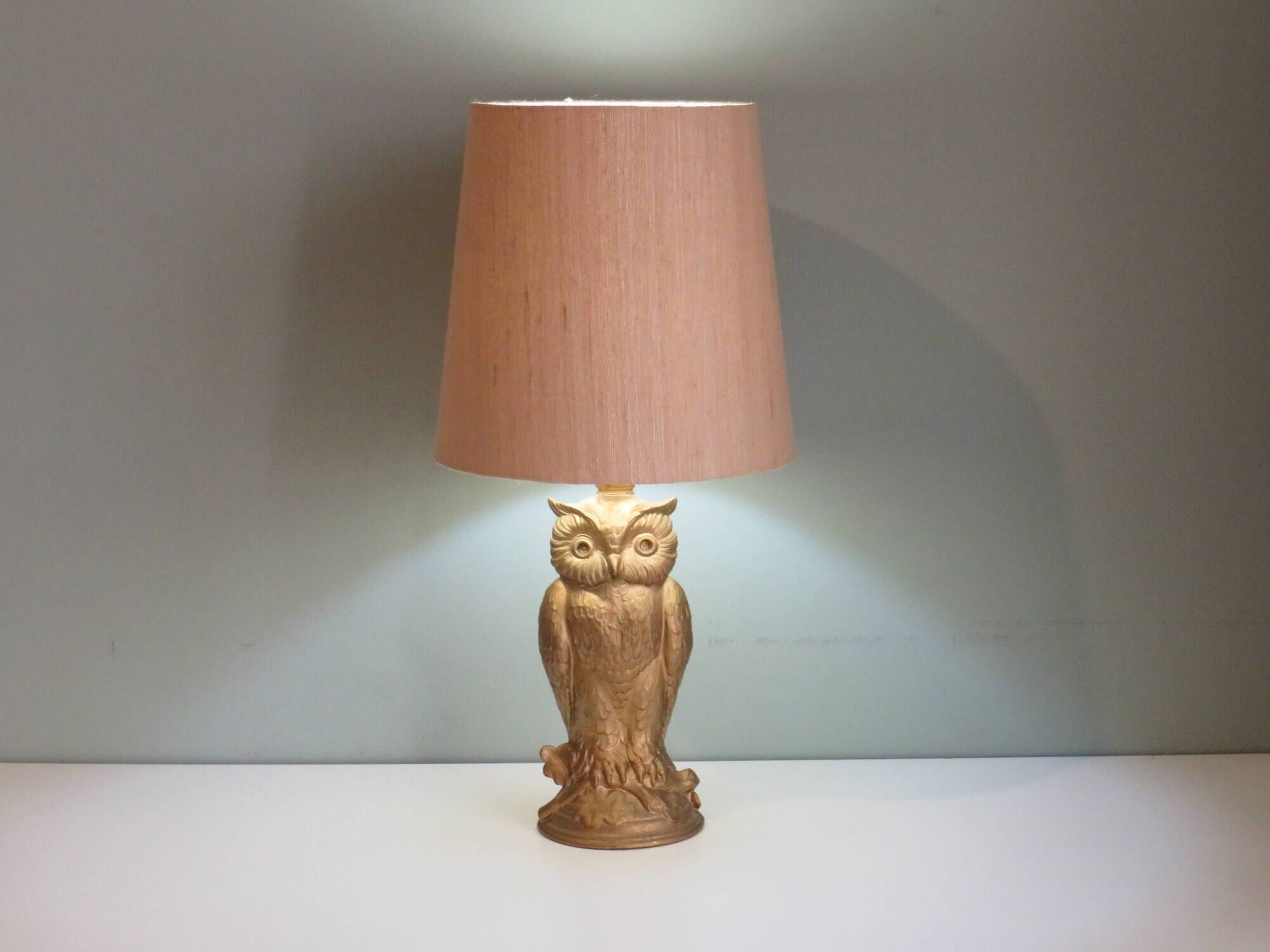 Vintage table lamp, nice golden metal 1970, Belgium