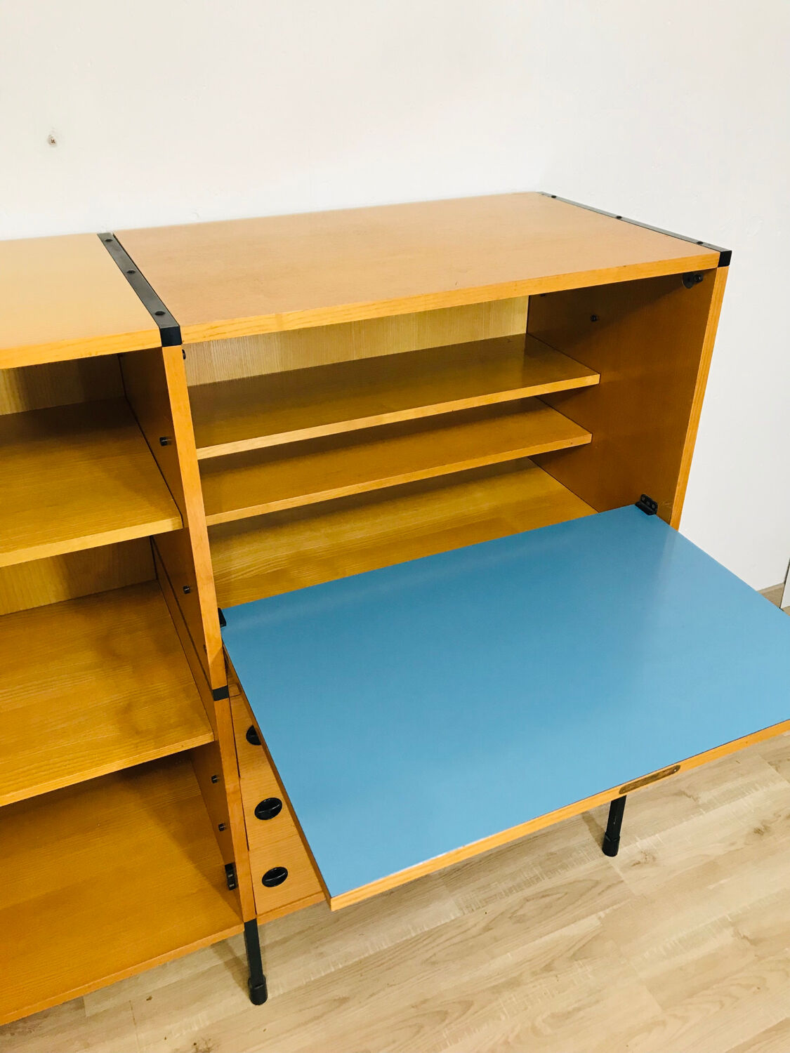 Office secretary A.R.P. Minvielle edition