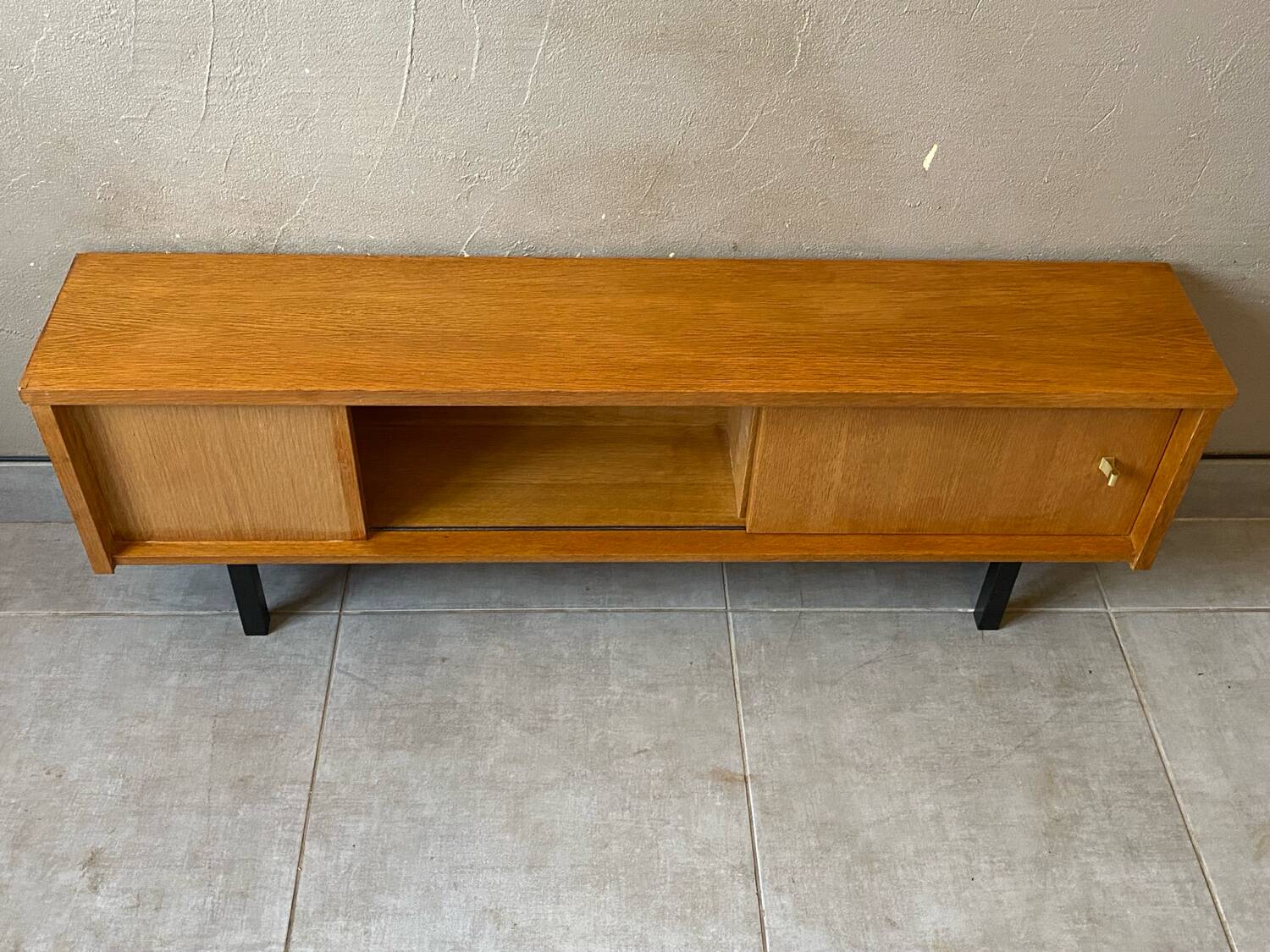 Small vintage wooden sideboard (TV cabinet)