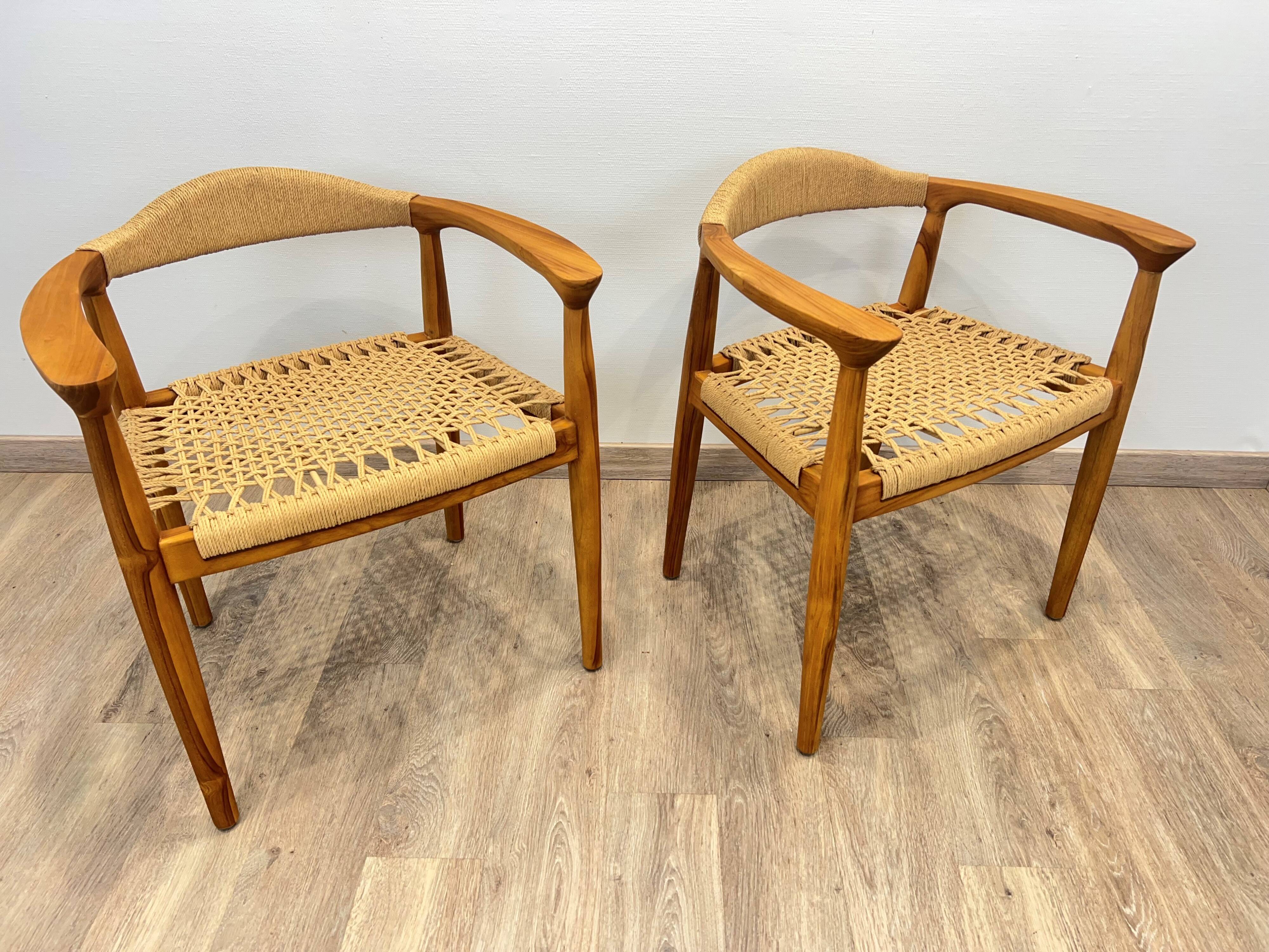 Paire de fauteuils scandinave en teck tressé