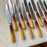11 amber knives