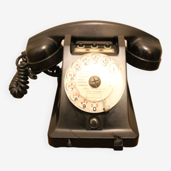 Ericsson phone in black bakelite