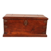 Spanish Renaissance chest in walnut - 16th century
