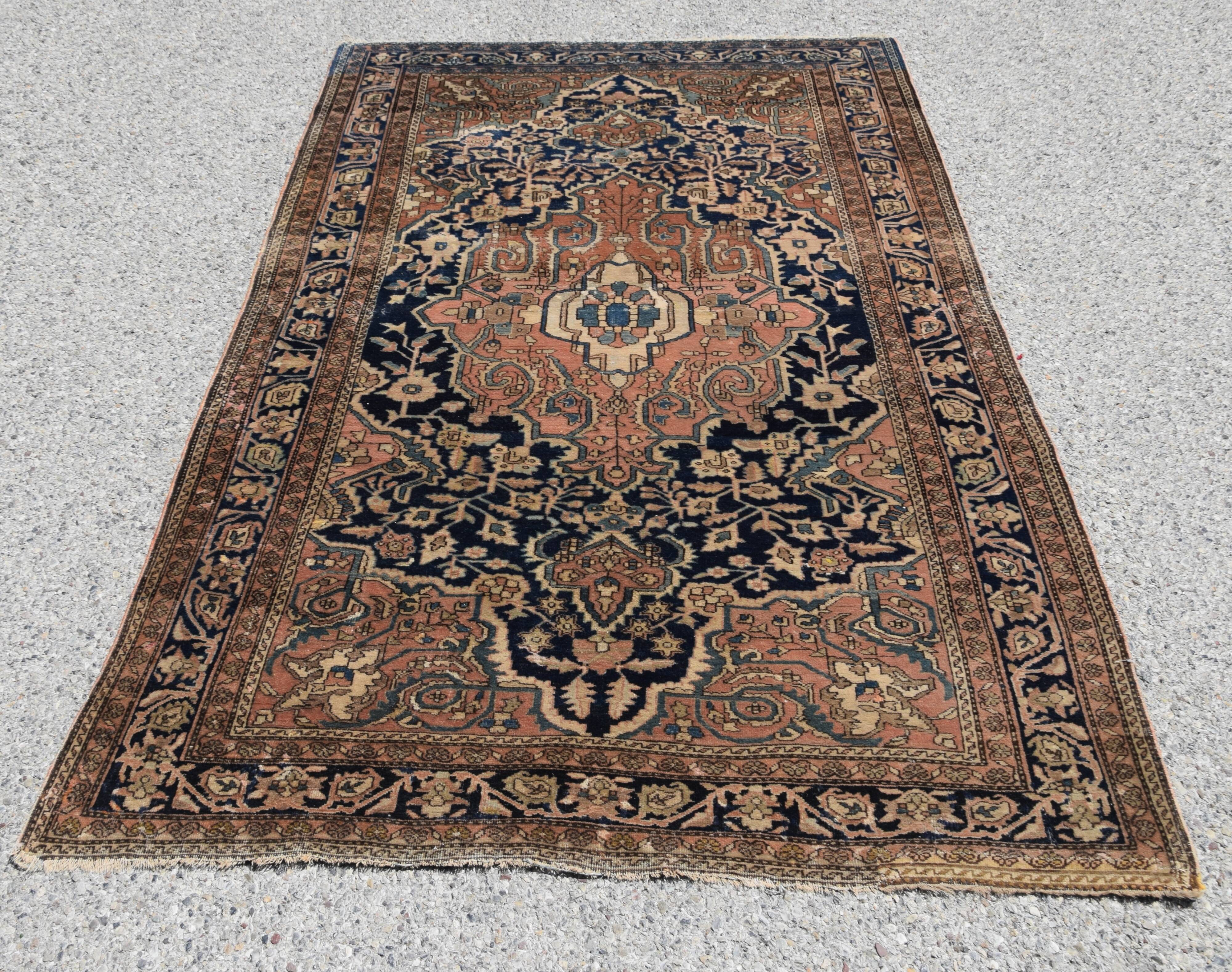 Ancient Iranian Oriental rug Sarouk 128x209 Metres