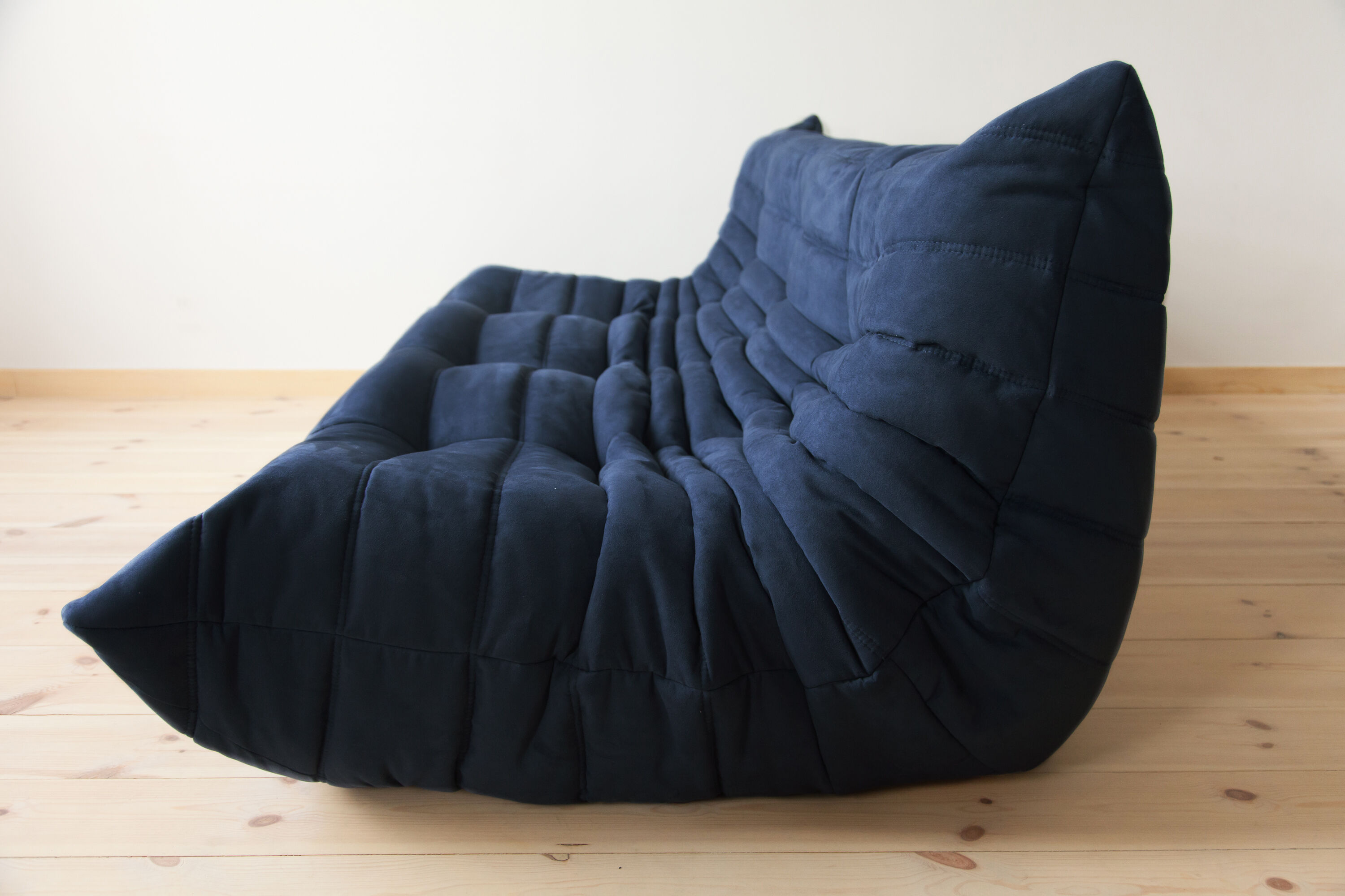 Togo sofa set model designed by Michel Ducaroy 1973
