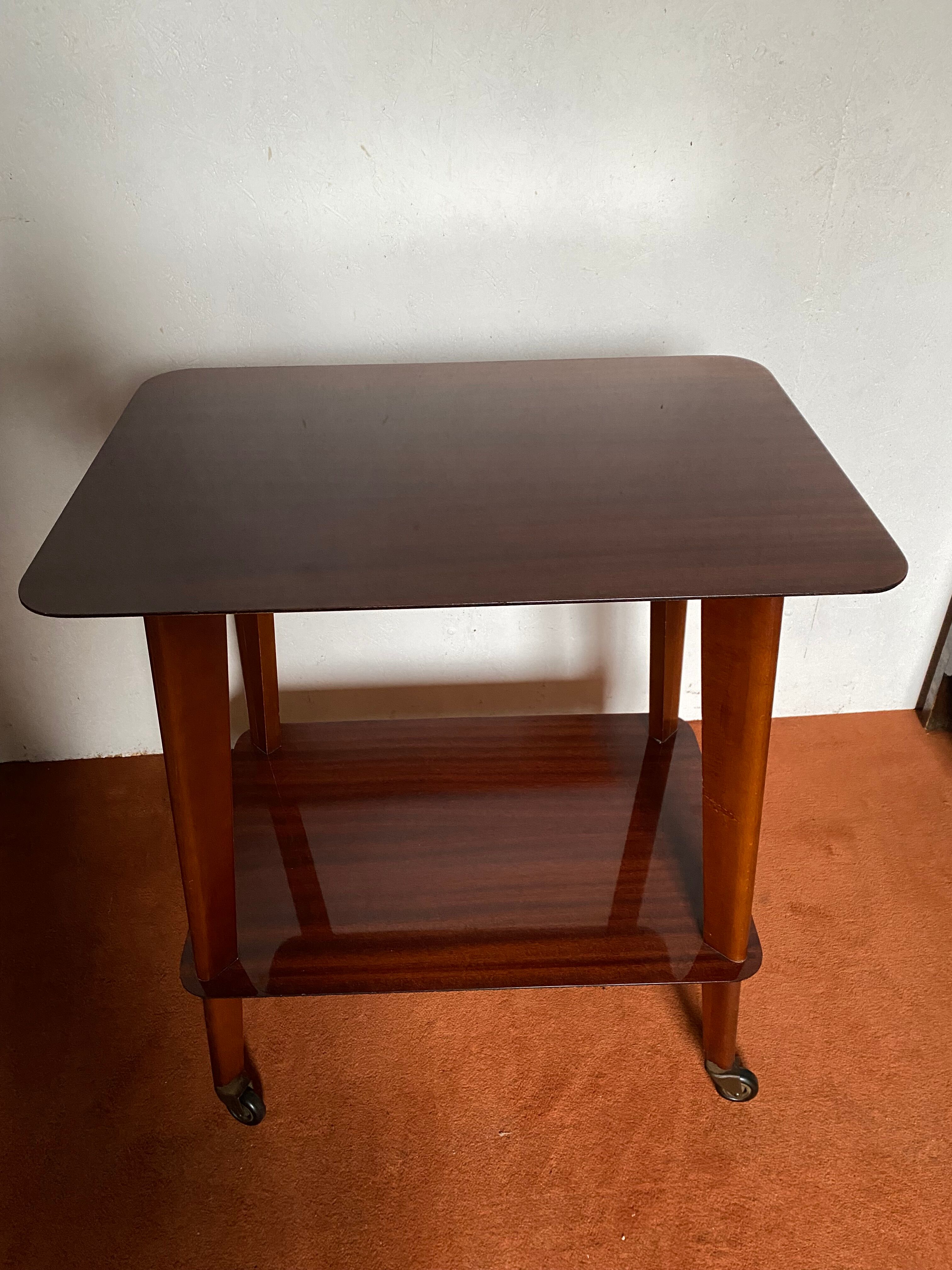 Table d'appoint