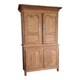 Refurbished 2-piece buffet