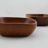 2 cups or empty pockets teak