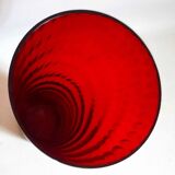 Ruby red glass vase with honeycomb effect from the 50s Height 35.3 cm