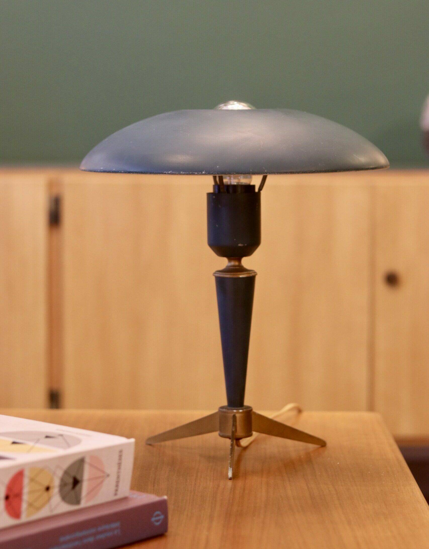Table lamp "Bijou" designed by Louis Kalff for Philips