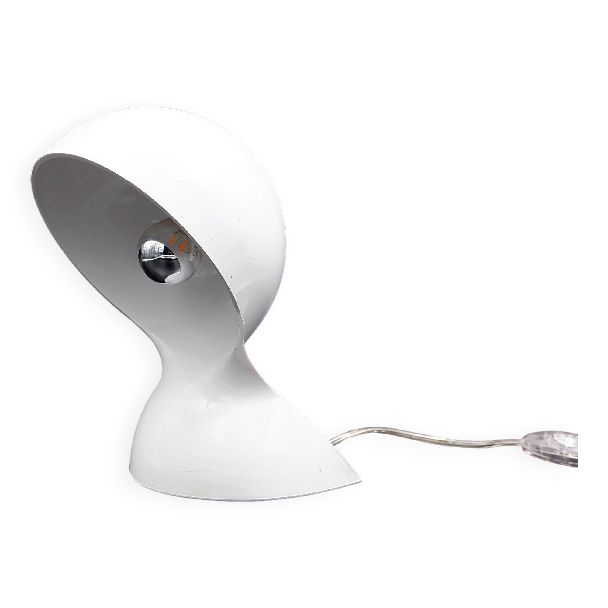 “DALÙ” model table lamp by Vico Magistretti