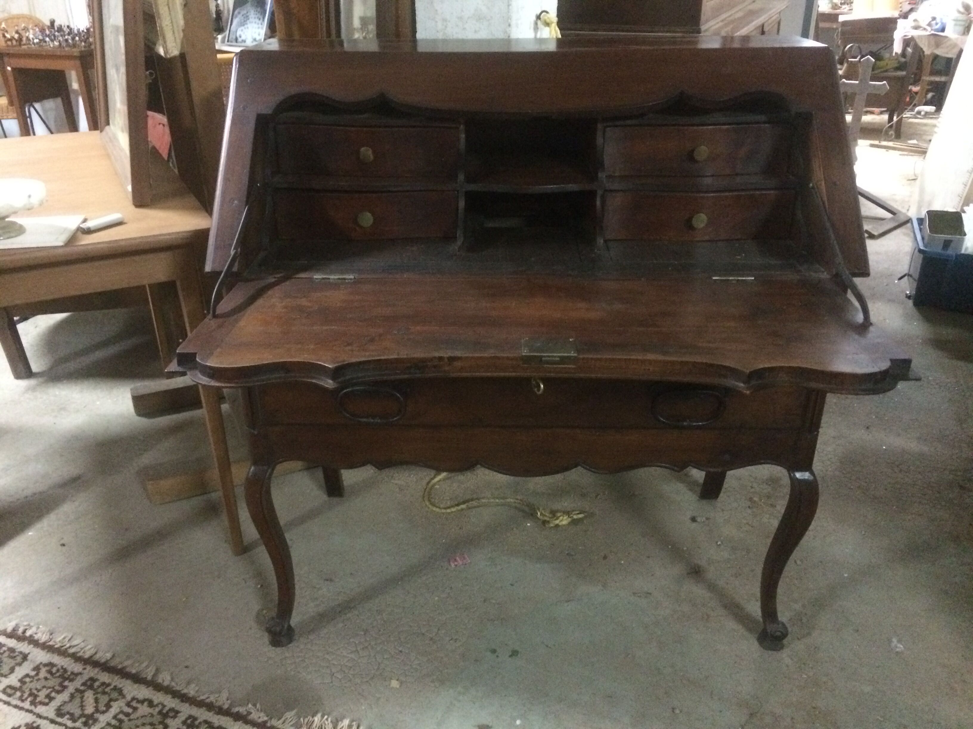 Secrétaire époque 19eme