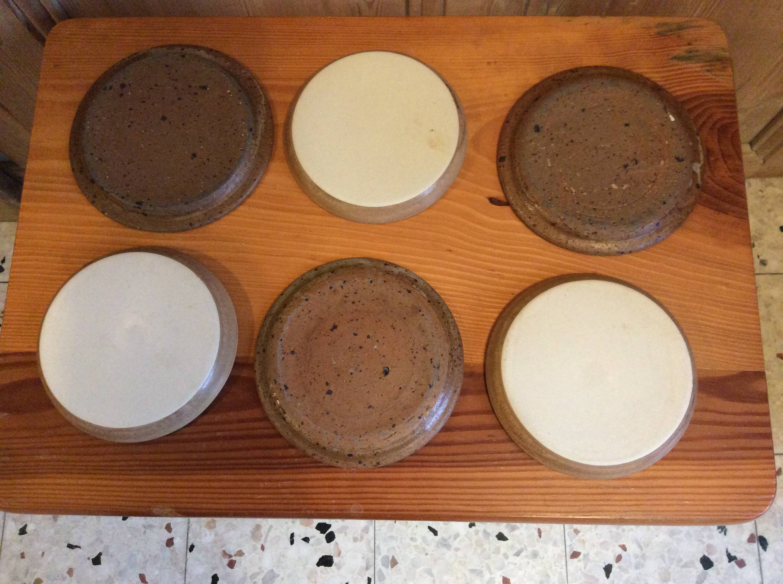 6 stoneware dessert plates
