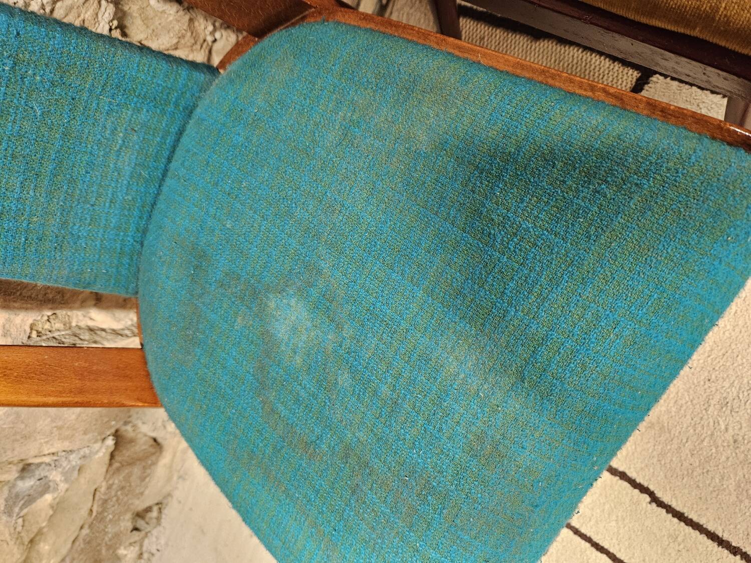 Set of 5 vintage spindle foot bistro chairs 1960"