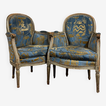 Paire de bergères en bois laqué gris de style louis xvi xix eme siècle