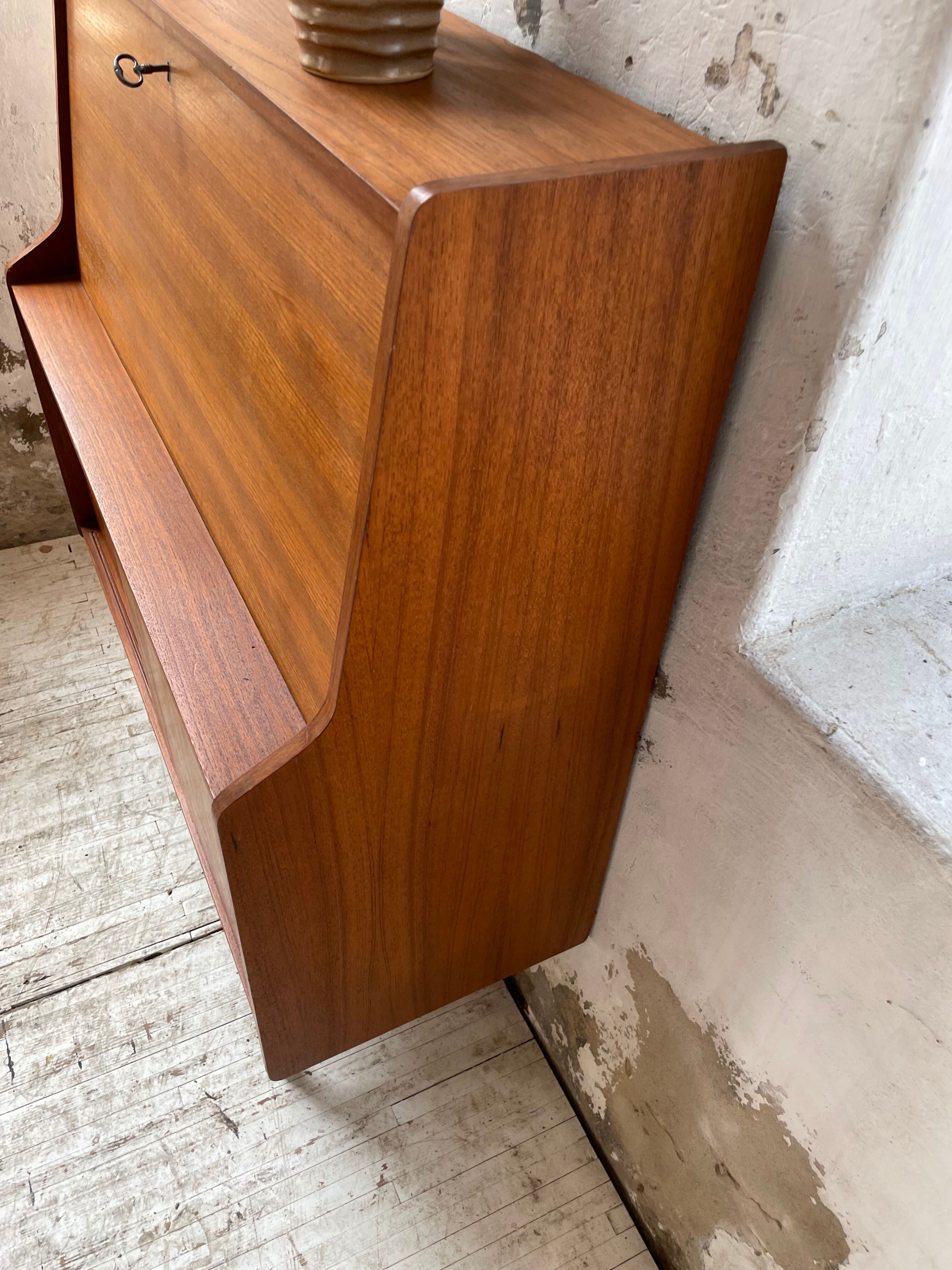 Secretary Samcom teck 1960