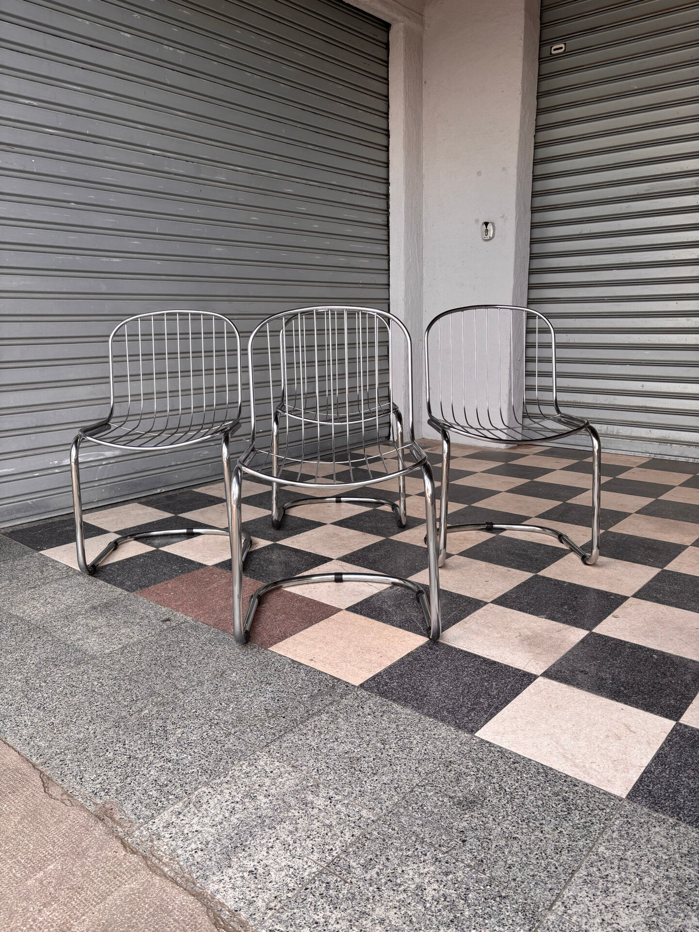Chaises italiennes seventies