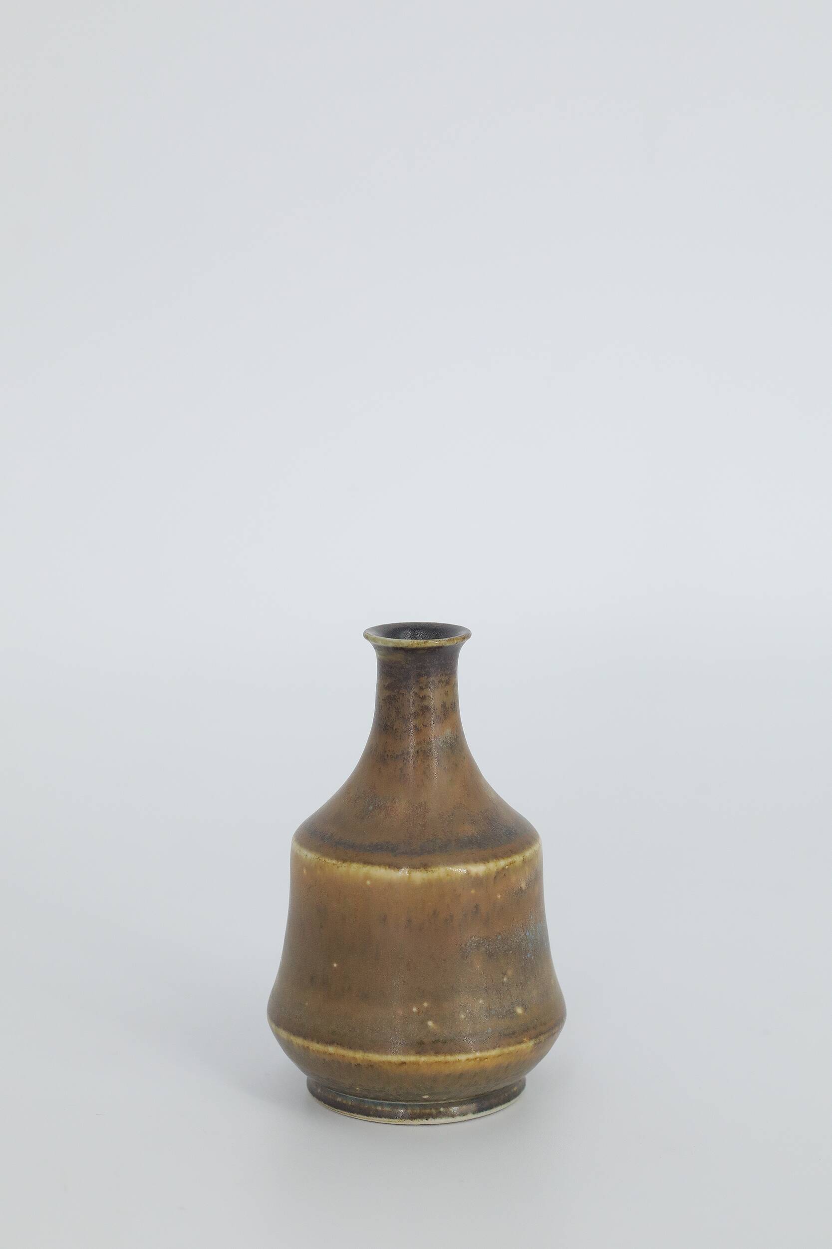 Small Mid-Century Scandinavian Modern Collectible Vase in Earthy Brown Stoneware by G. Borg, Set of 3