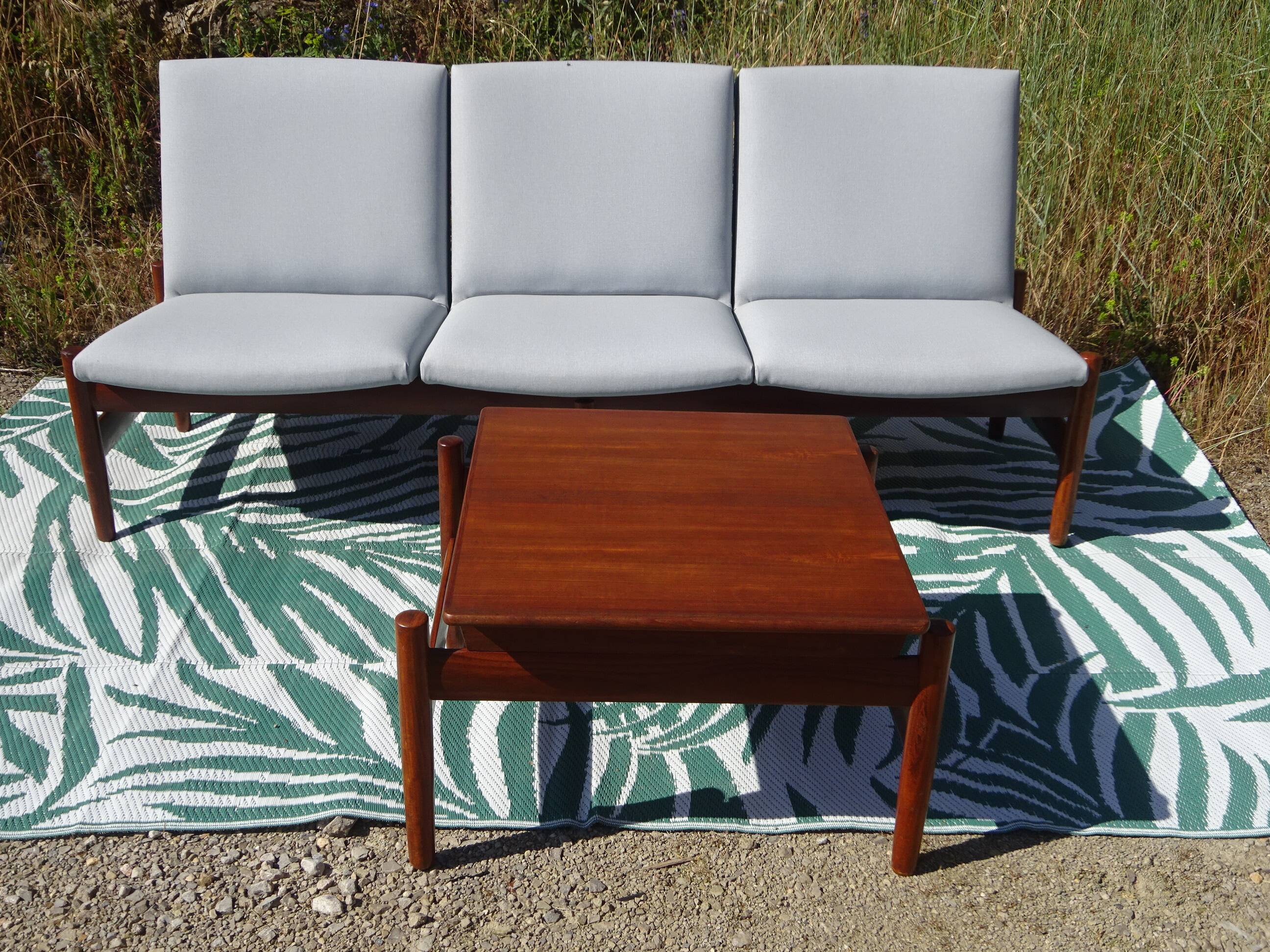 Modular 3-seater sofa + a teak coffee table by Karl SØrlie & SØnner